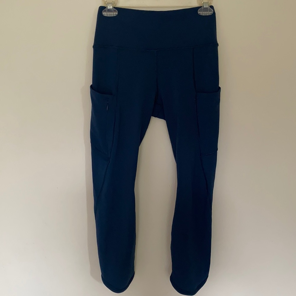 Women’s Athleta small Stash Pocket Capri